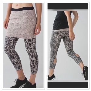 Lululemon wunder under leopard print skirt pants 8 maternity